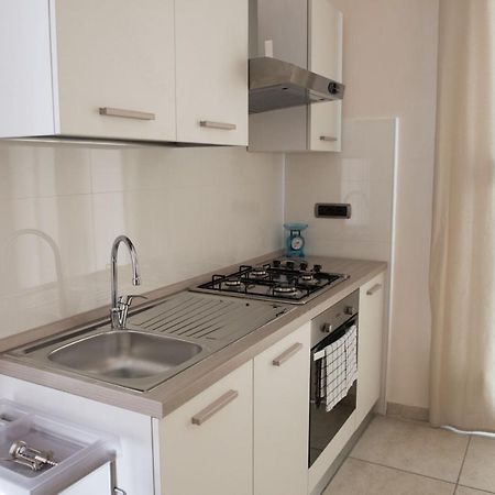 Central Apartment - Residenza Battistessa Caserta Kültér fotó
